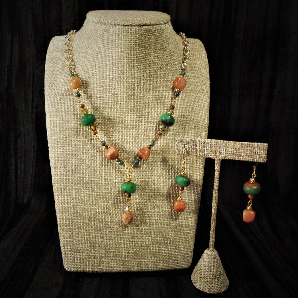 jewelry set pendant and earrings